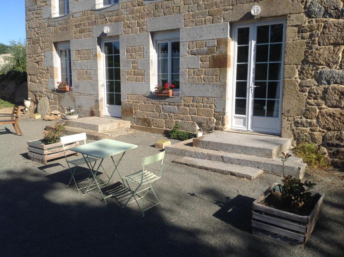 Hotel Les Rocailles La Foret-Auvray Exterior foto